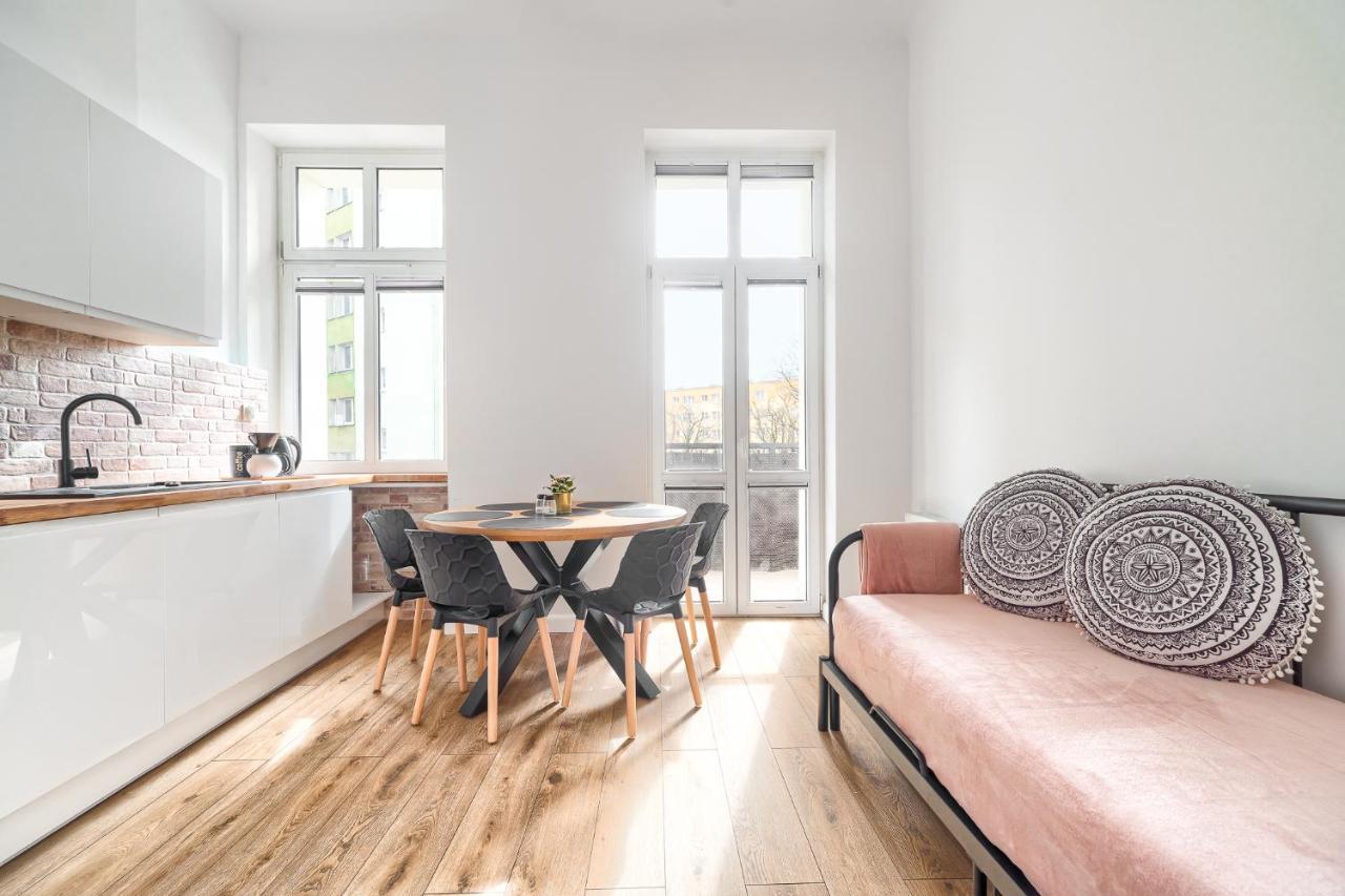 Margi Eos Apartament Large & Balcony Apartment Шчечин Екстериор снимка
